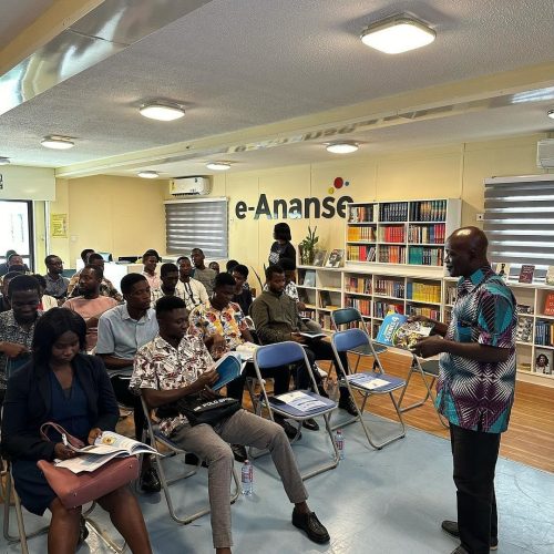 We-extend-our-gratitude-to-all-the-teachers-who-participated-in-the-science-workshop-this-morning-with-us-at-e-Ananse.The-objective-of-this-workshop-was-to-help-teachers-understand-the-science-curriculum-and-pro-5